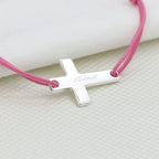 bracelet-croix-plate-argent-gravee-prenom