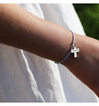 bracelet-croix-plaque-or-cordon-ajustable-porte