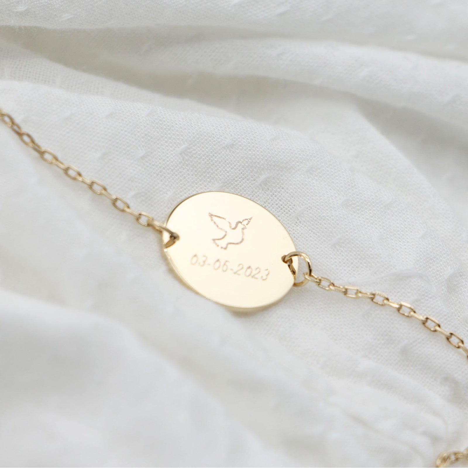 bracelet-personnalise-colombe-date-bapteme