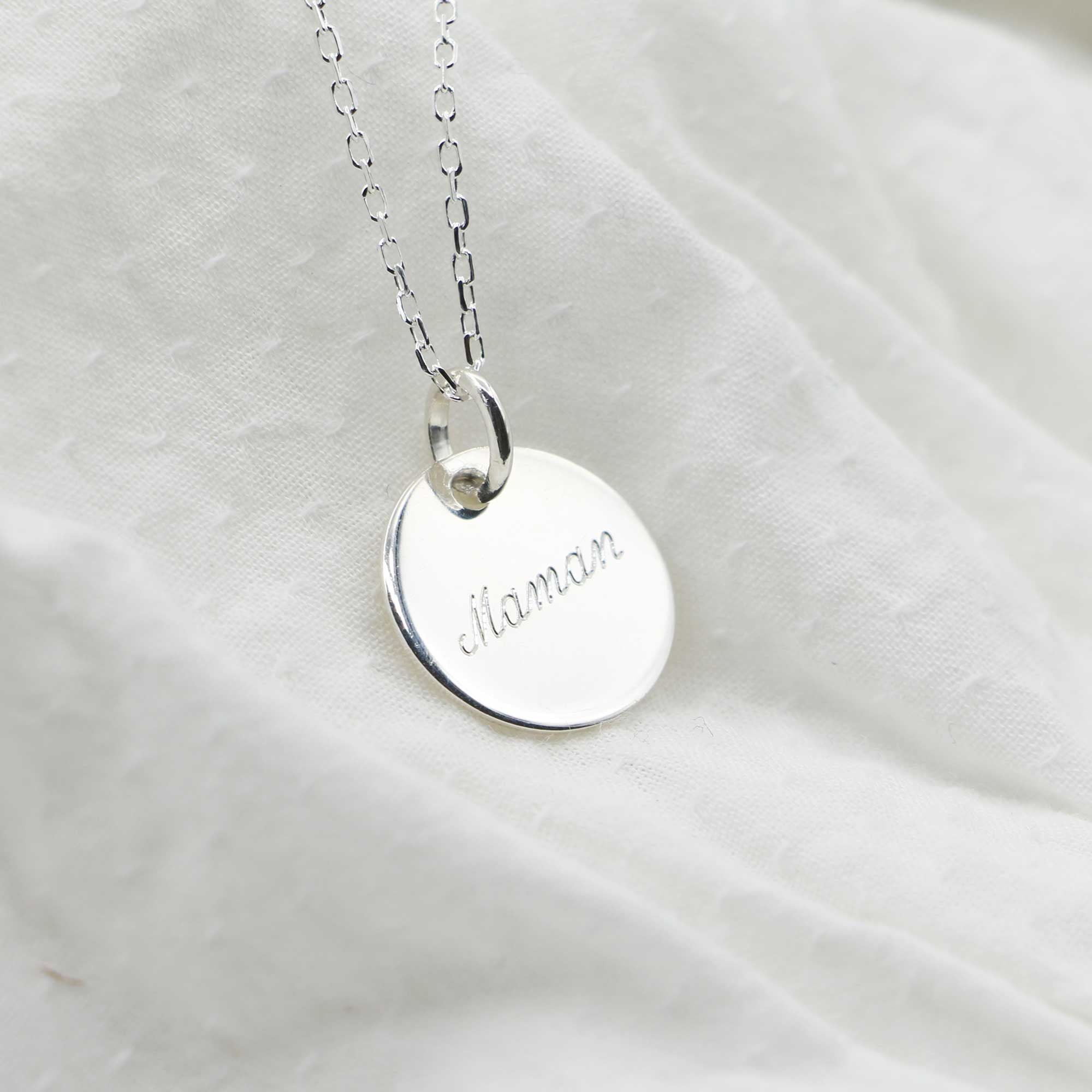 medaille-gravee-prenom-maman