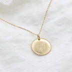 Collier médaille colombe perlée en plaqué or 18K