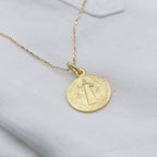 collier-medaille-saint-benoit-plaque-or-18k-chaine-45cm
